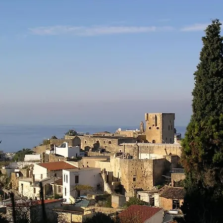 Historic Venetian Castle Ideal For Family Events! Villa