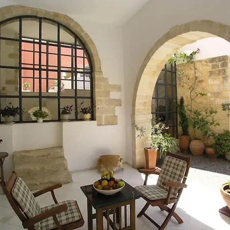 Historic Venetian Castle Ideal For Family Events! Villa